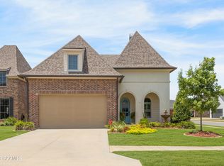 100 San Domingo Dr, Youngsville, LA 70592