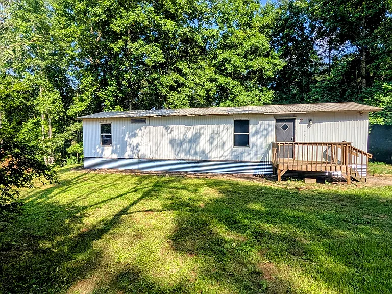 201 Mountain Lake View Dr — Photo 1