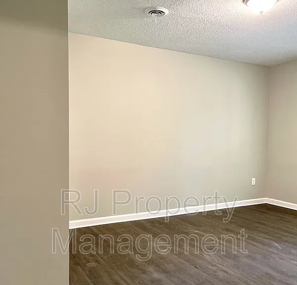 1437 Castalia St — Photo 17
