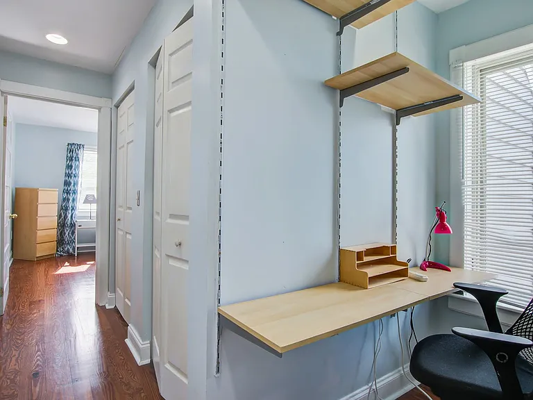 21 Hampden Ct — Photo 3