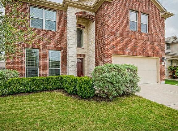 2nd image of 257 Bloomsbury Dr