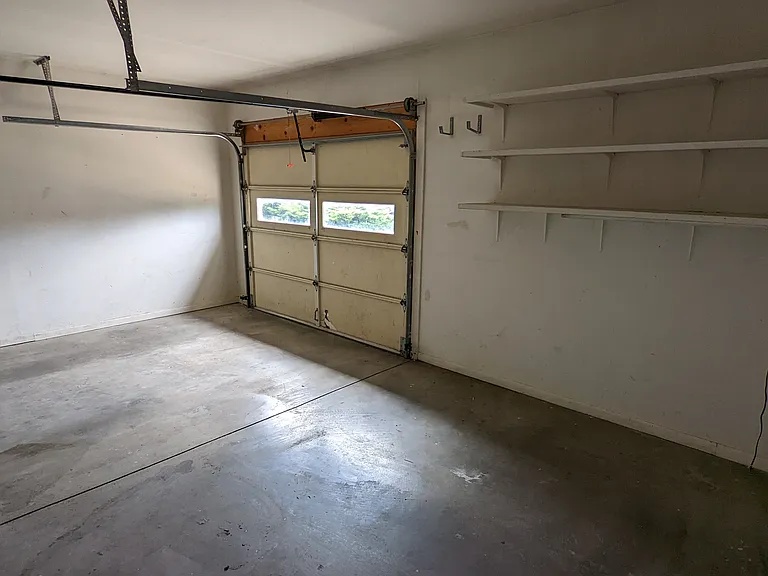 2257 London Way — Photo 8