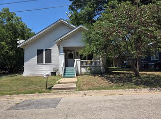 215 Bell St, Gainesville, TX 76240