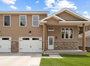 125 Park St #Lwr, Amherstburg, ON N9V 1N5