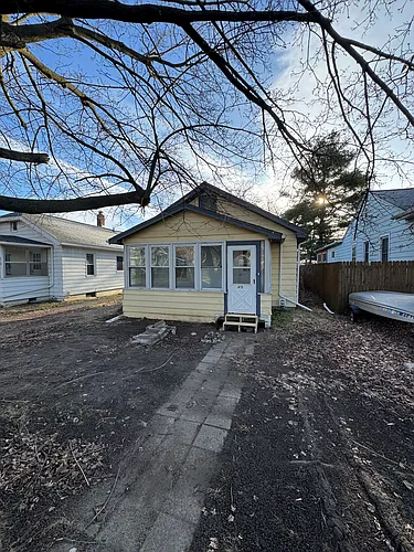615 Wayne St Photo 1