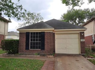 1820 Greenfield Dr, Rosenberg, TX 77471