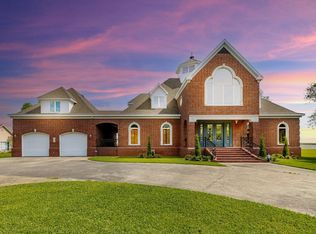7090 Moss Lake Ln, Sulphur, LA 70665