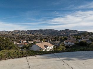 1287 Hidden Ranch Dr, Simi Valley, CA 93063