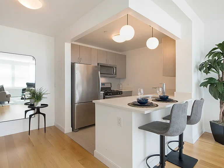 6155 Junction Blvd #10R — Photo 1