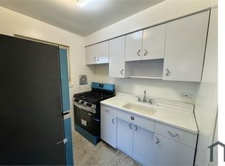 8901 S Harper Ave APT 6, Chicago, IL 60619