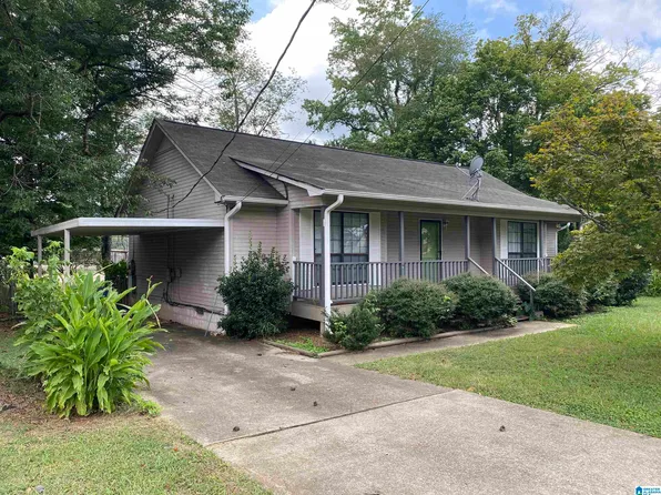 2394 Zinnia Dr, Bessemer, AL 35023