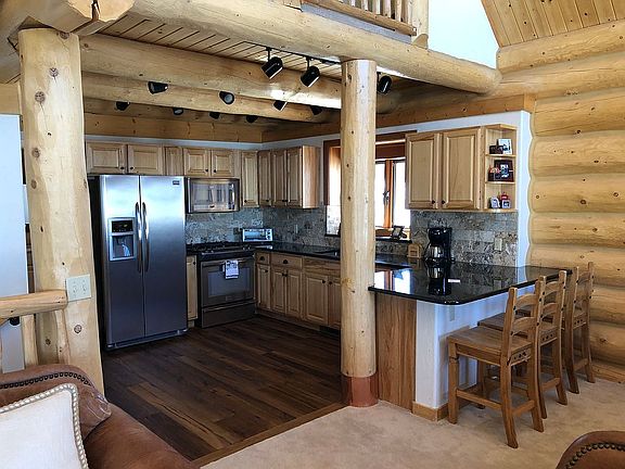 3rd image of 223 Indian Trail