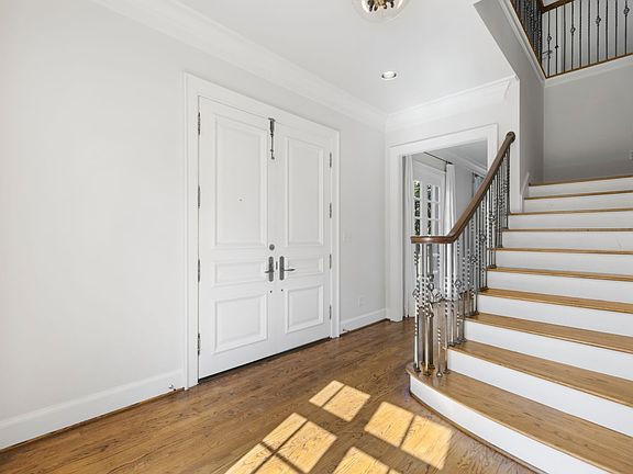 4th image of 3729 Underwood St