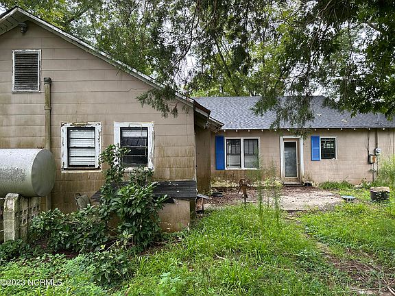 5th image of 90 Hinson Drive