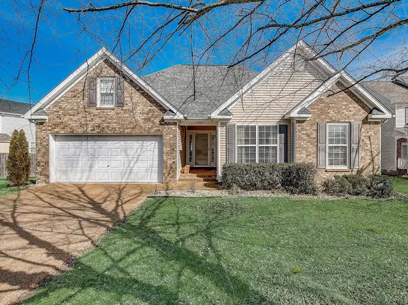 1402 Staunton Mill Ct, Thompsons Station, TN 37179