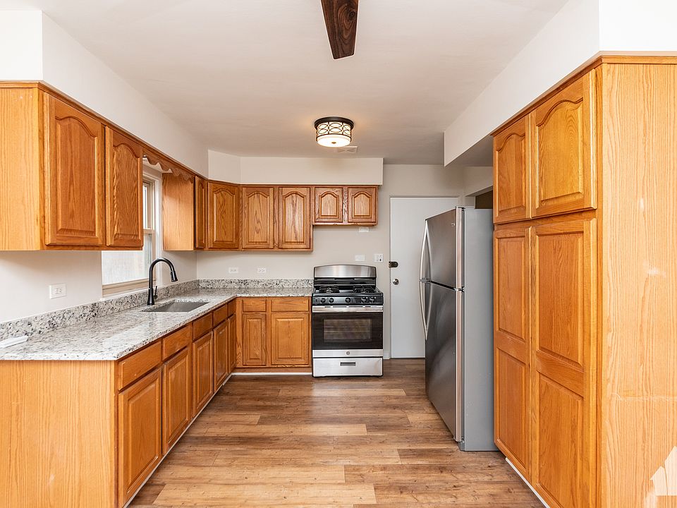 1st image of 1404 N Lawler Ave #2