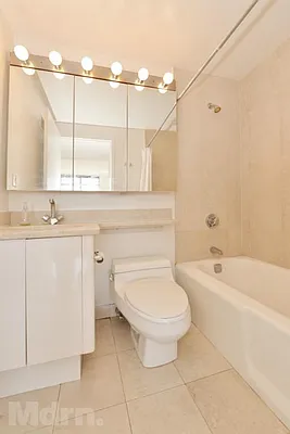 Rented by Mdrn Residential | media 49