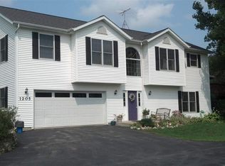 1205 N Illinois St, Oregon, IL 61061