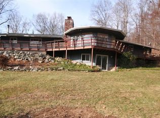 17 Sunrise Dr, Putnam Valley, NY 10579
