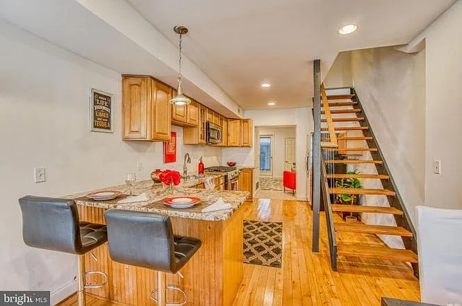 2415 Fleet St — Photo 3