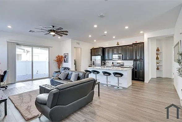 209 Coltrane Canyon Ave — Photo 22