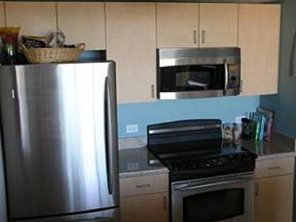 5th image of 425 W Beech St #777
