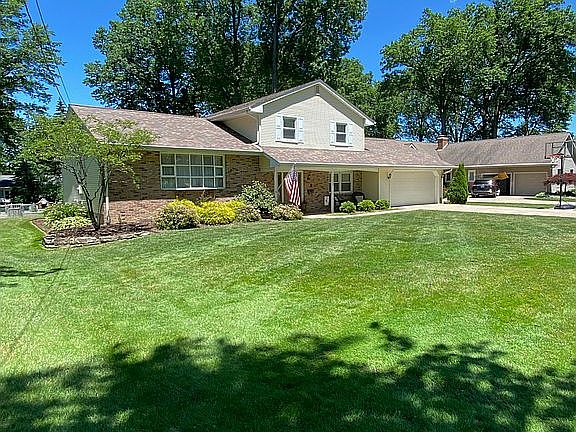 2nd image of 2322 Kennedy Dr