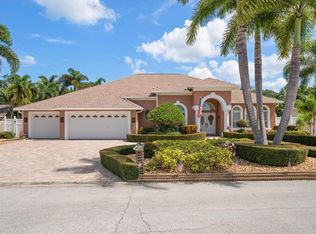 3069 Sunset Blvd, Belleair Bluffs, FL 33770