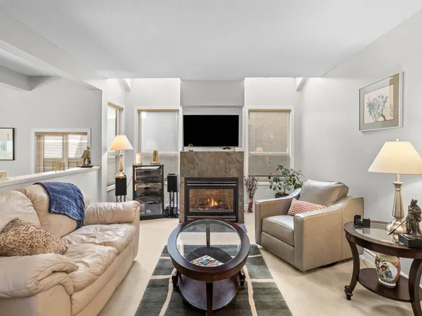 1747 Rufus Dr, North Vancouver, BC V7J 3L8