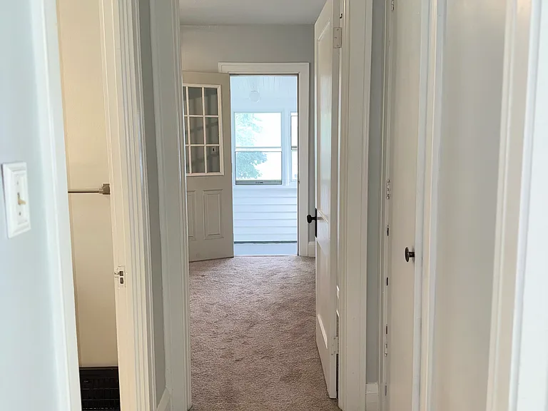 1333 Gladys Ave #UP — Photo 13