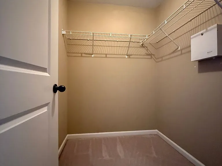 7904 Pips Ridge Ln — Photo 22