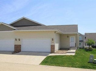 7012 Waterview Dr SW, Cedar Rapids, IA 52404