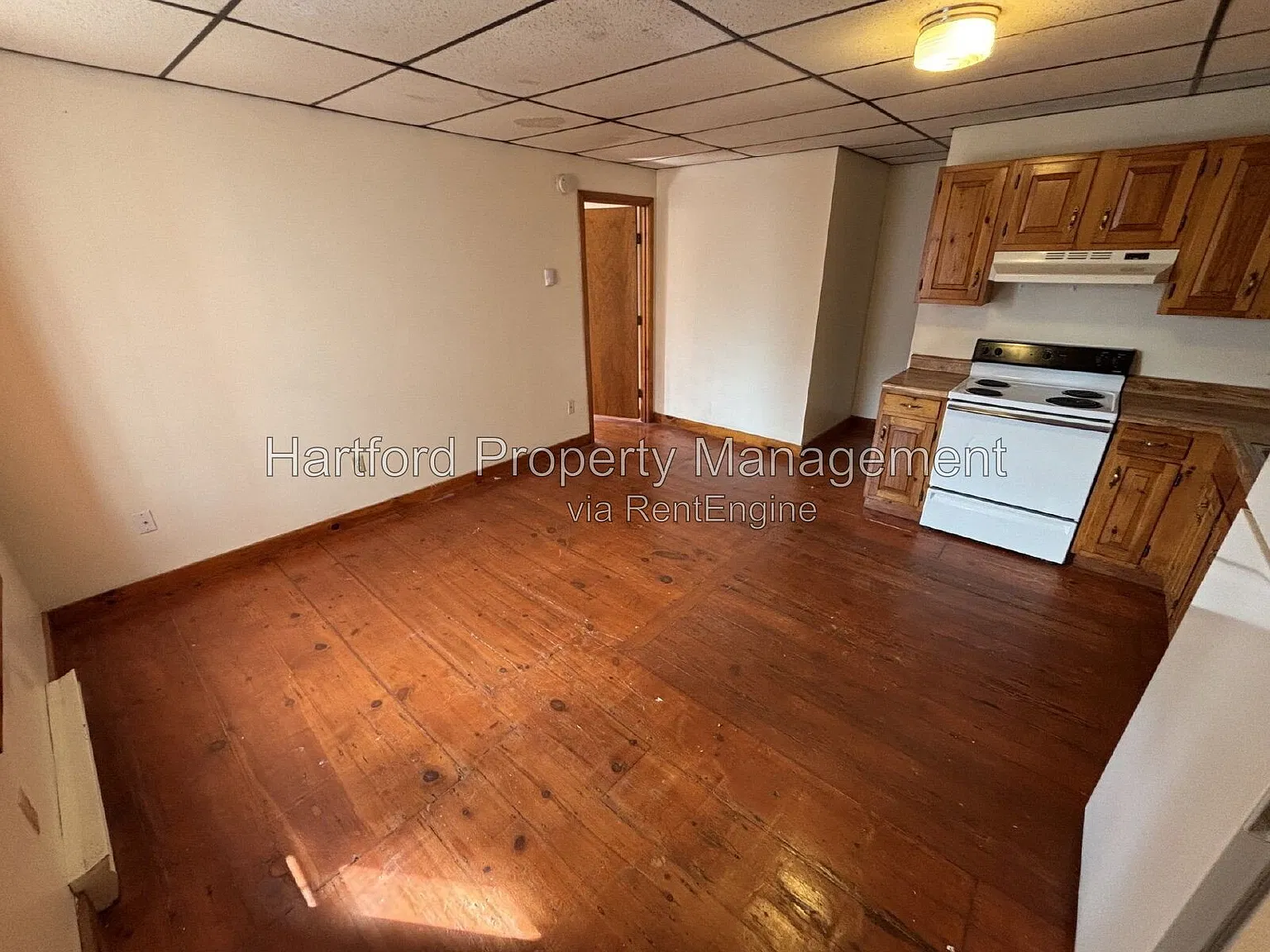 247 Main St — Photo 2