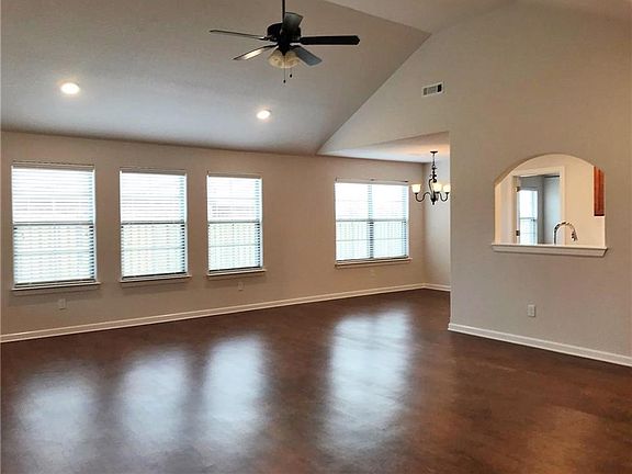 2nd image of 508 Eagle Dr
