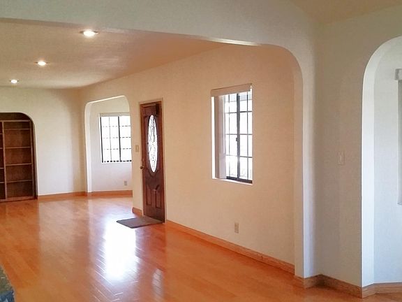 3rd image of 6036 Milton Ave