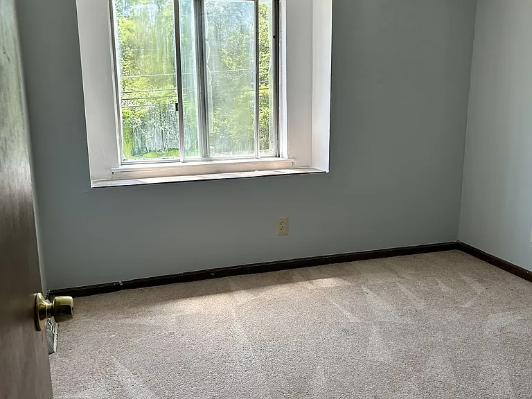 77 Pheasant Run Rd — Photo 13