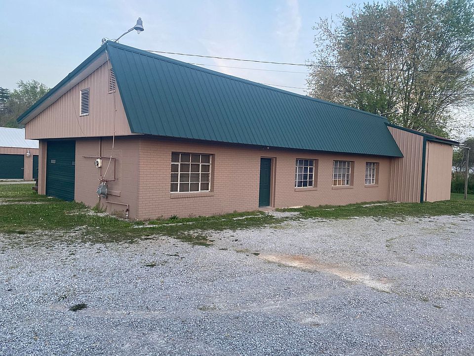 2nd image of 2506 Highway 2227