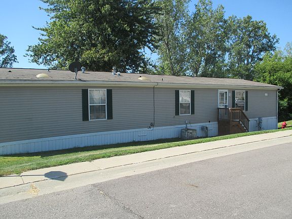 3rd image of 13919 Grant Dr