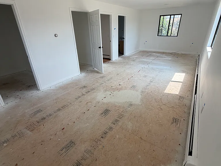 806 Parkway Dr — Photo 5