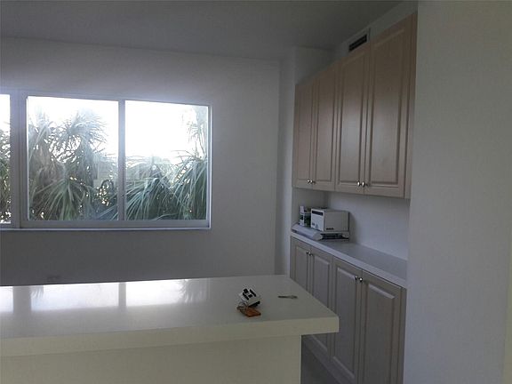 4th image of 5333 Collins Ave APT 310