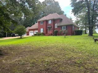 287 Sunrise Dr, Paris, TN 38242