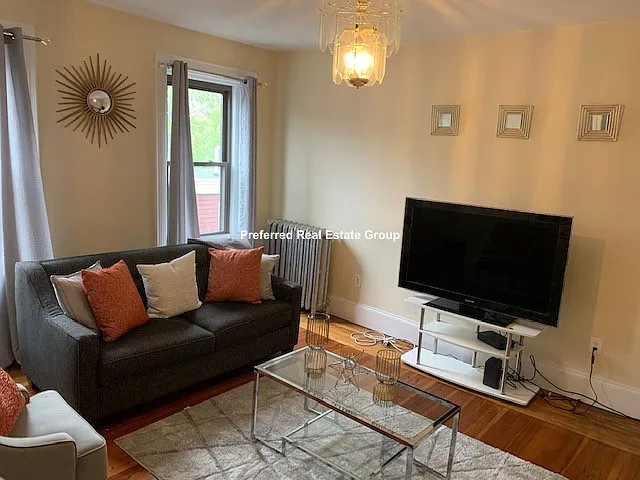 66 Clifford St #3 — Photo 5