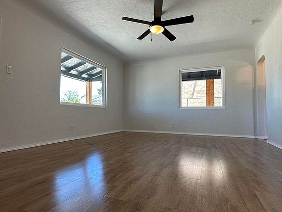 4th image of 800 Richard Dr