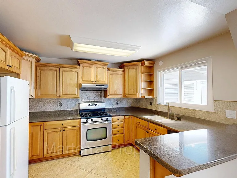 119 Morristown Ln — Photo 6