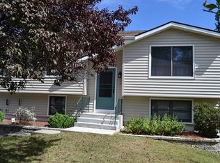 35 Oakland Ave, Walden, NY 12586