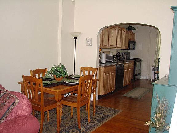 dining area,great open floor plan