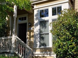 3240 S Front St, Hercules, CA 94547