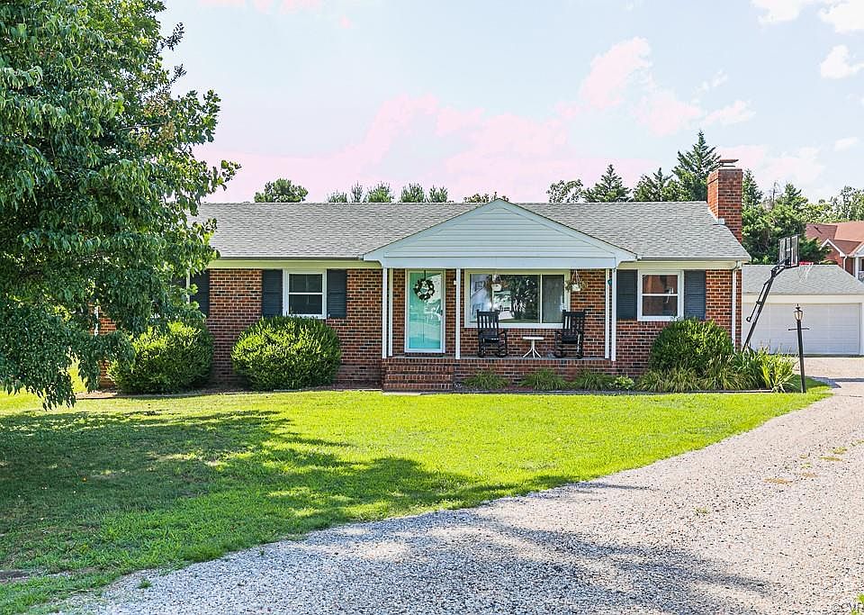 1st image of 7335 Lark Cir