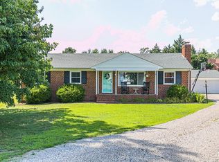 7335 Lark Cir, Mechanicsville, VA 23111