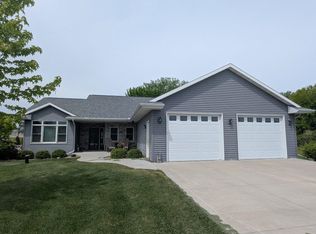 5235 Killdeer Ln, Oshkosh, WI 54901